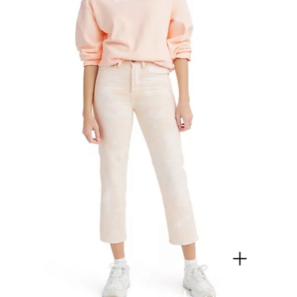 Levi’s Premium Wedgie Straight Jeans in The Peach, 30x28
